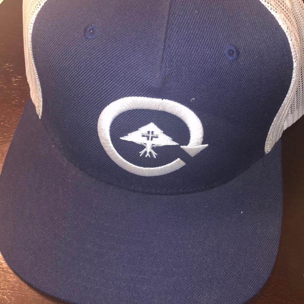 Lrg hat